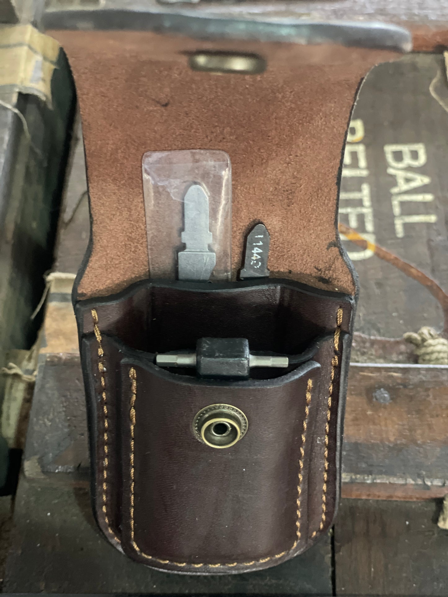 LEM® Leather pouch