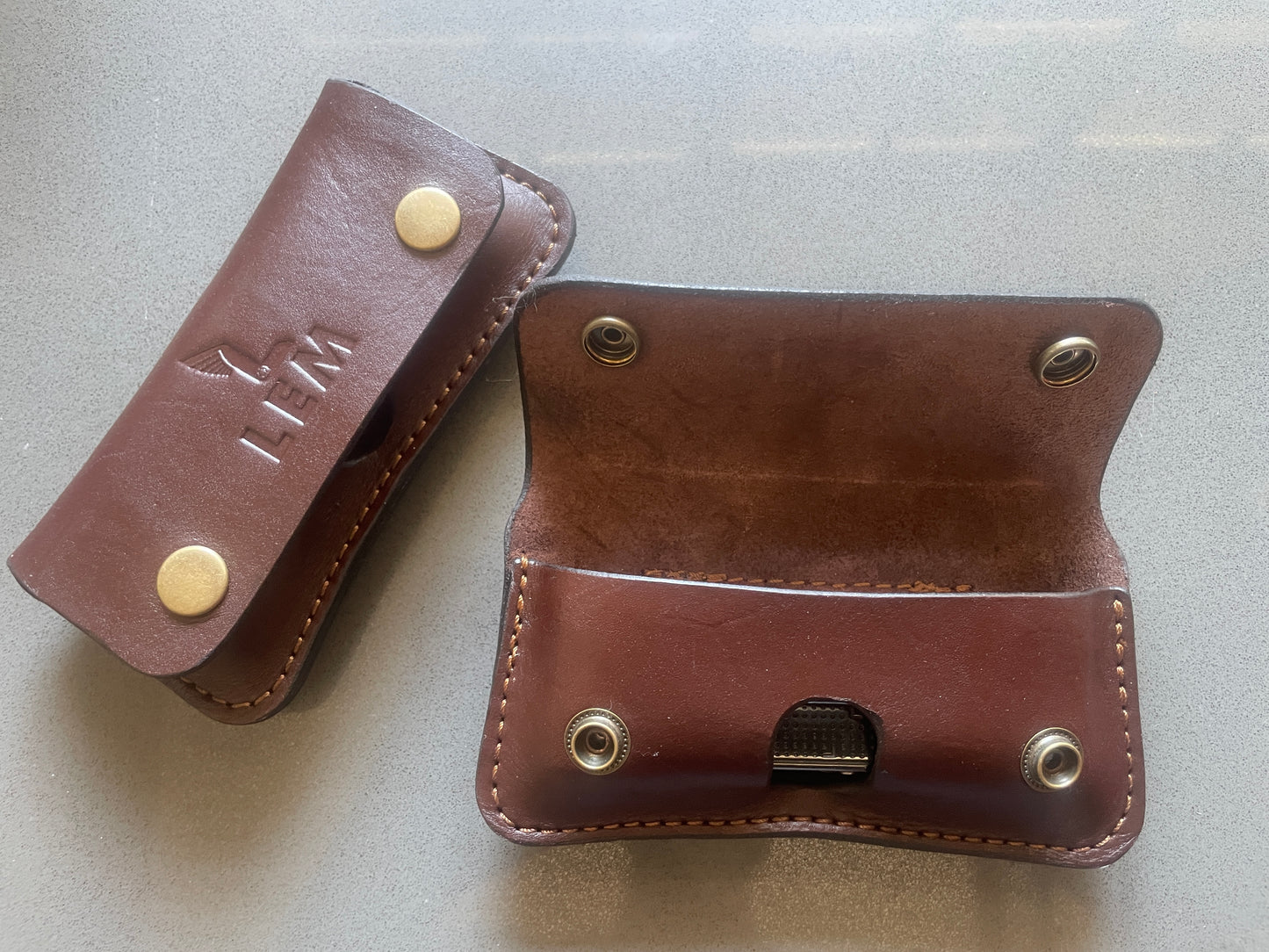 Horizontal LEM® Leather pouch