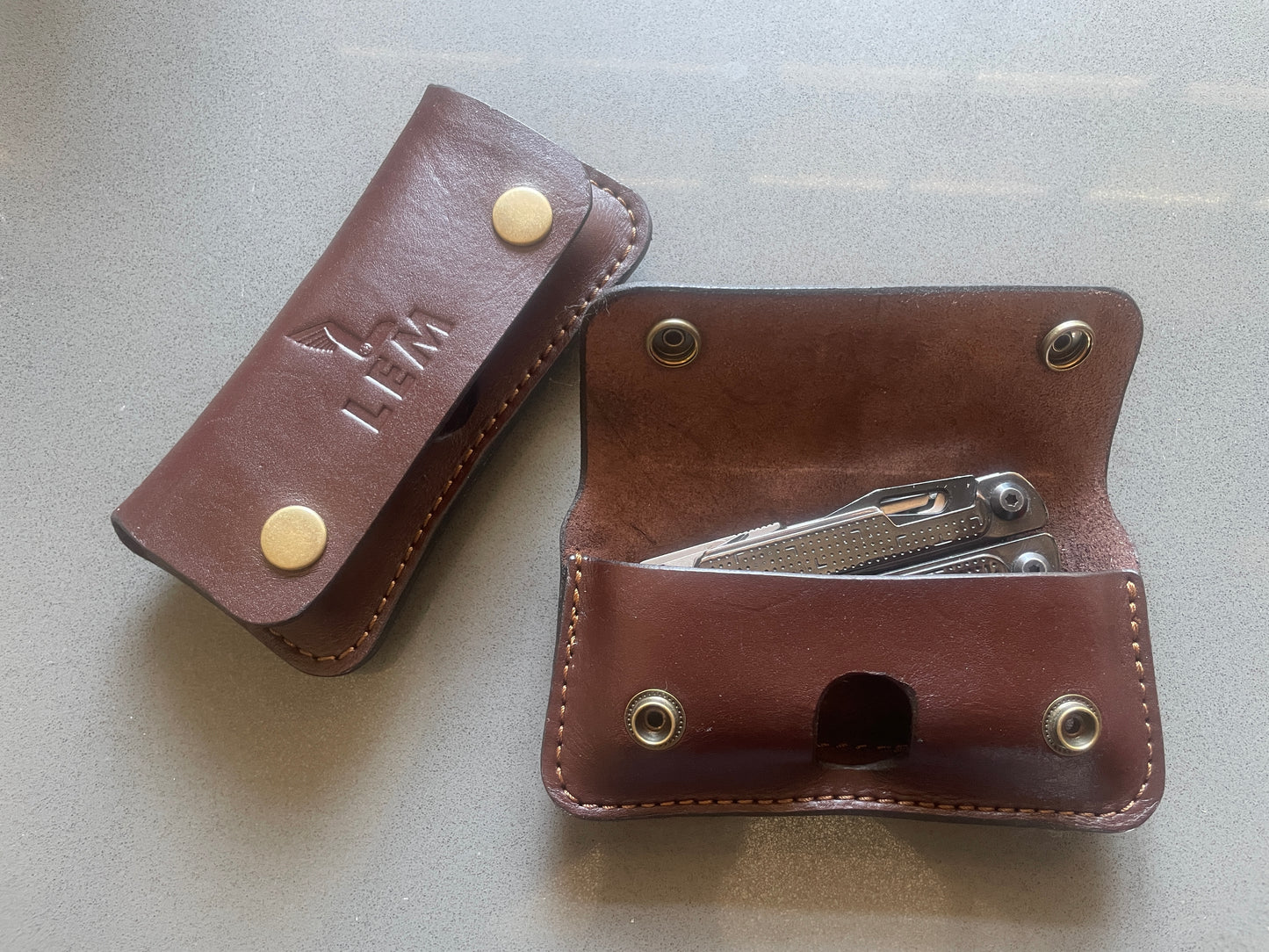 Horizontal LEM® Leather pouch